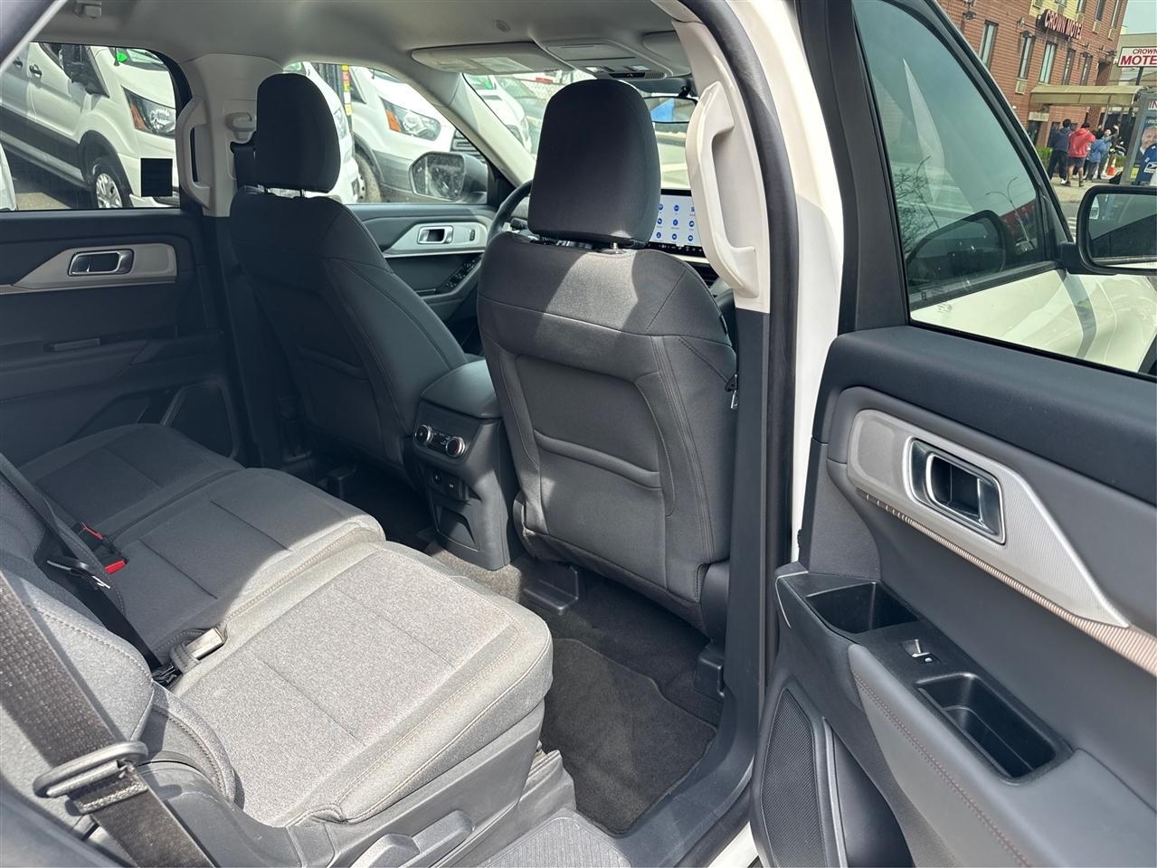 Ford Explorer Active RWD 2025