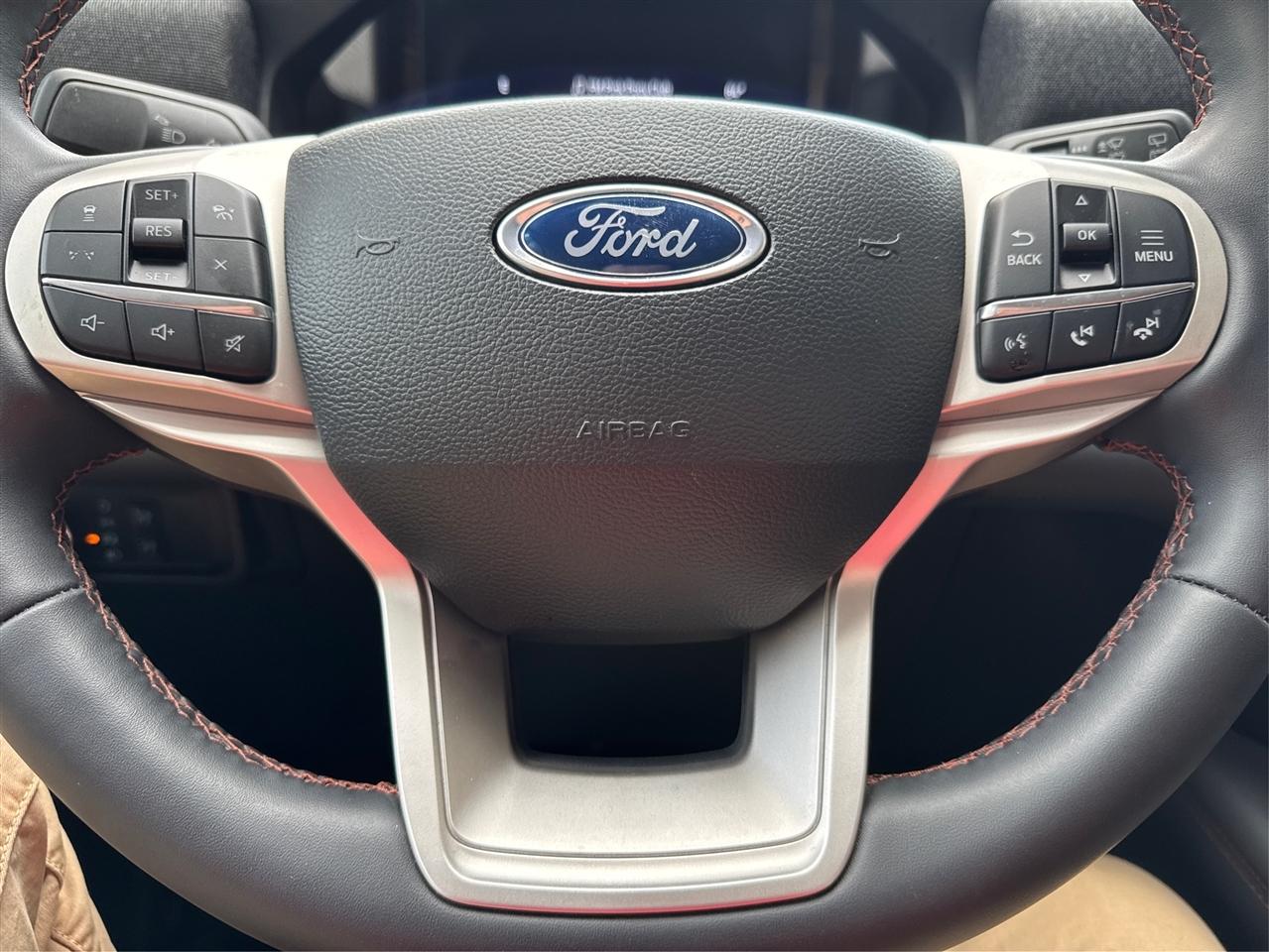 Ford Explorer Active RWD 2025