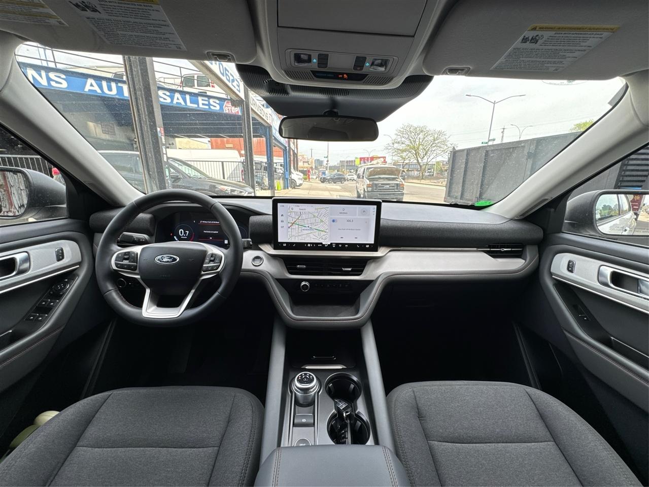 Ford Explorer Active RWD 2025