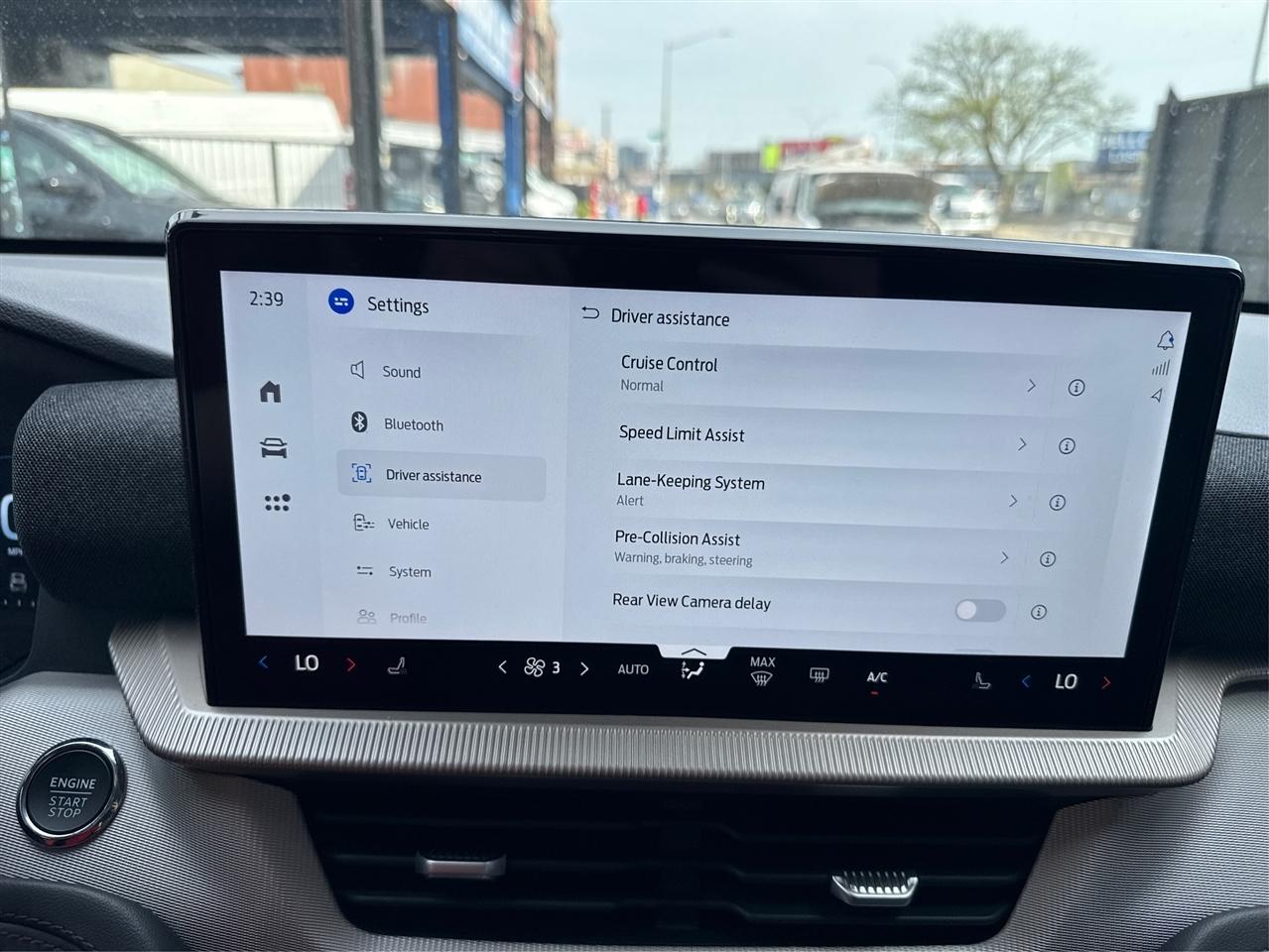 Ford Explorer Active RWD 2025