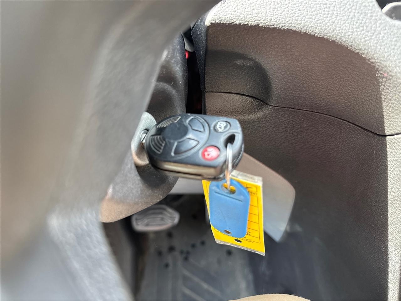 Ford Transit Van T-150 130" Low Rf 8600 GVWR Swing-Out RH Dr 2018