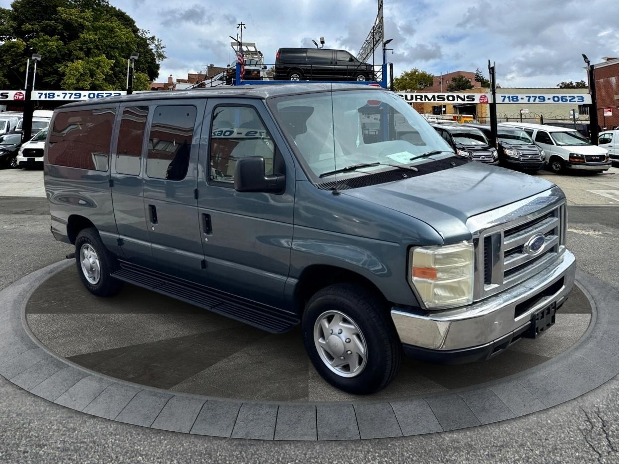 2013 Ford Econoline Wagon E-350 Super Duty XLT