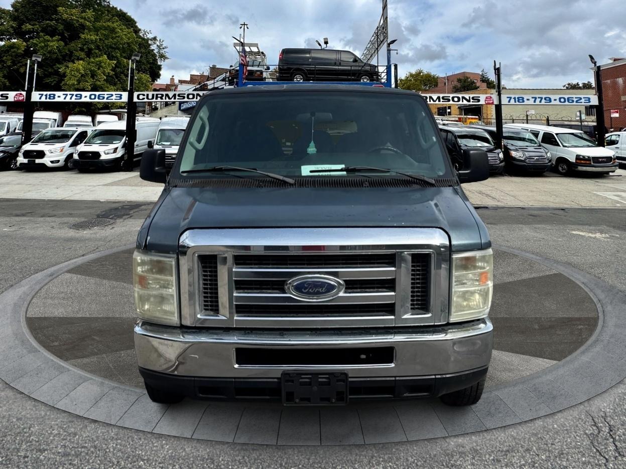 Ford Econoline Wagon E-350 Super Duty XLT 2013