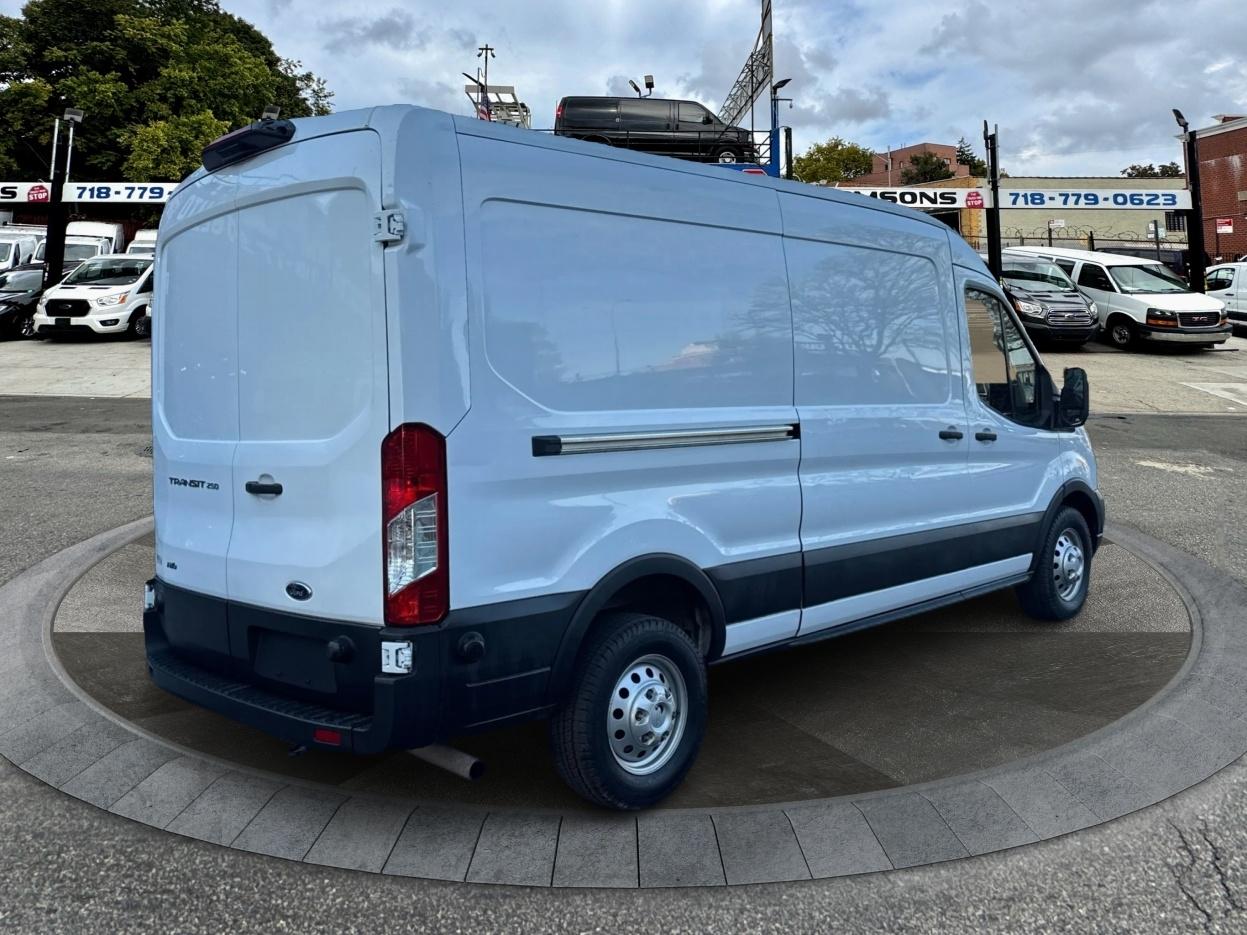 Ford Transit Cargo Van T-250 148" Med Rf 9070 GVWR AWD 2024