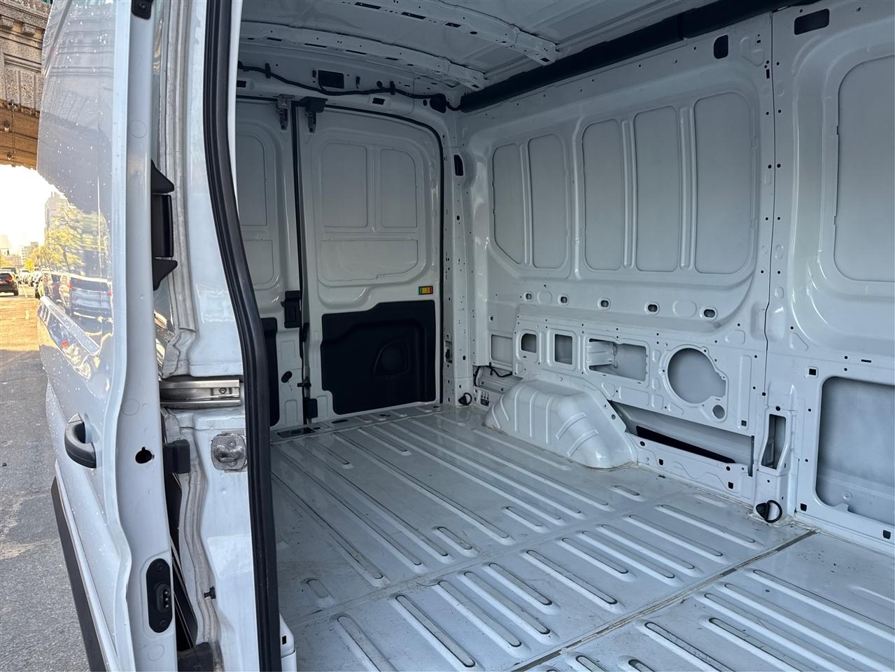 Ford Transit Cargo Van T-250 148" Med Rf 9070 GVWR AWD 2024