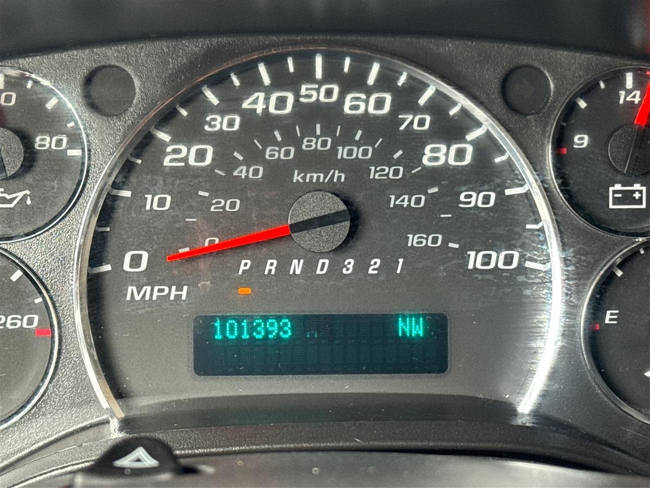 Chevrolet Express Cargo Van RWD 1500 135" 2012