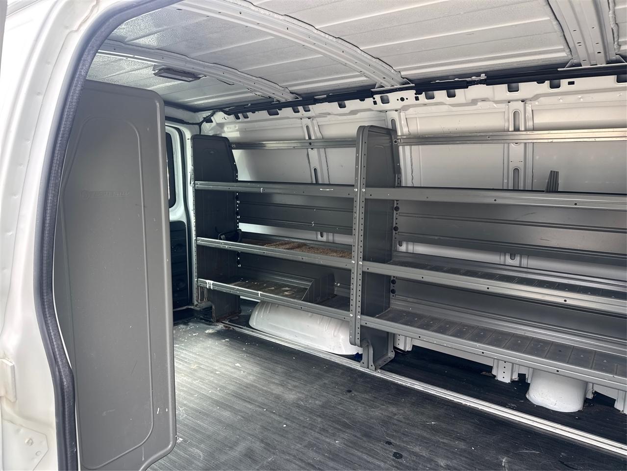 Chevrolet Express Cargo Van RWD 1500 135" 2012