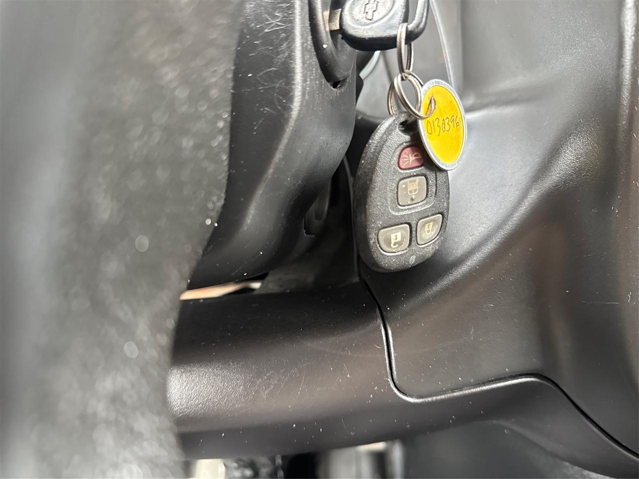 Chevrolet Express Cargo Van RWD 1500 135" 2012