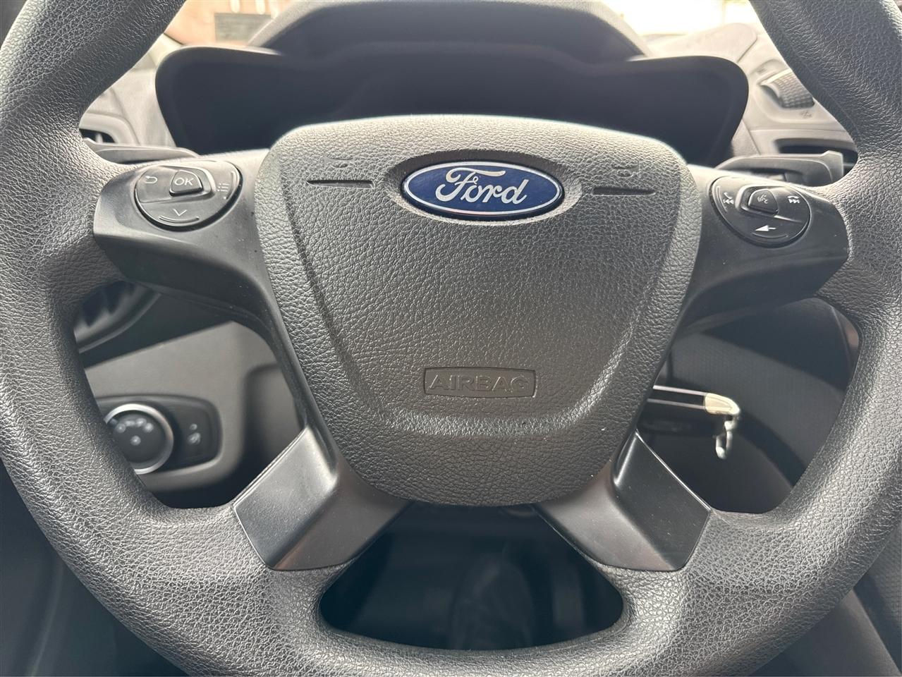 Ford Transit Connect Van XL LWB w/Rear Symmetrical Doors 2020