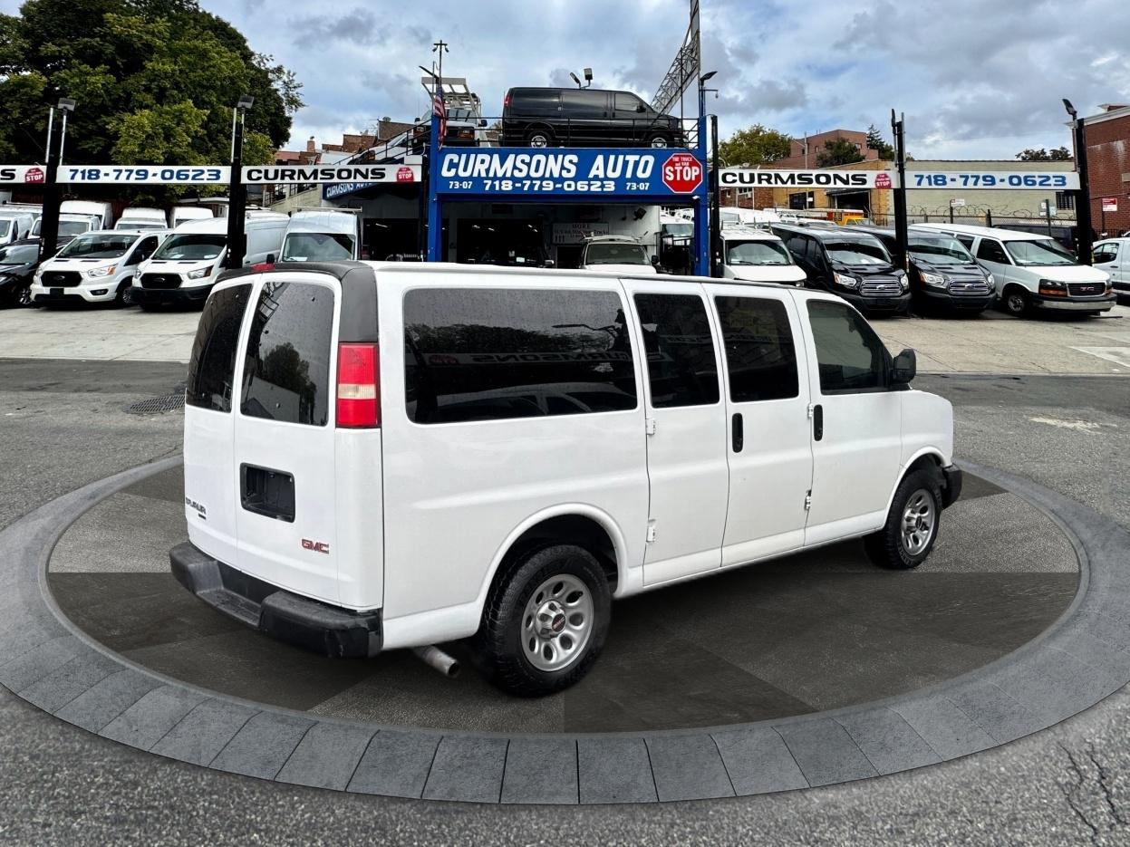 GMC Savana Passenger RWD 1500 135" 2009