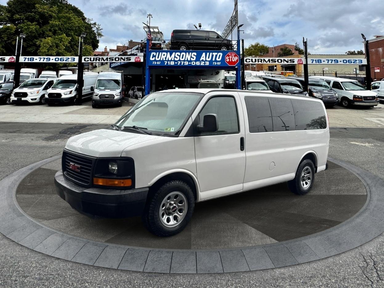 GMC Savana Passenger RWD 1500 135" 2009