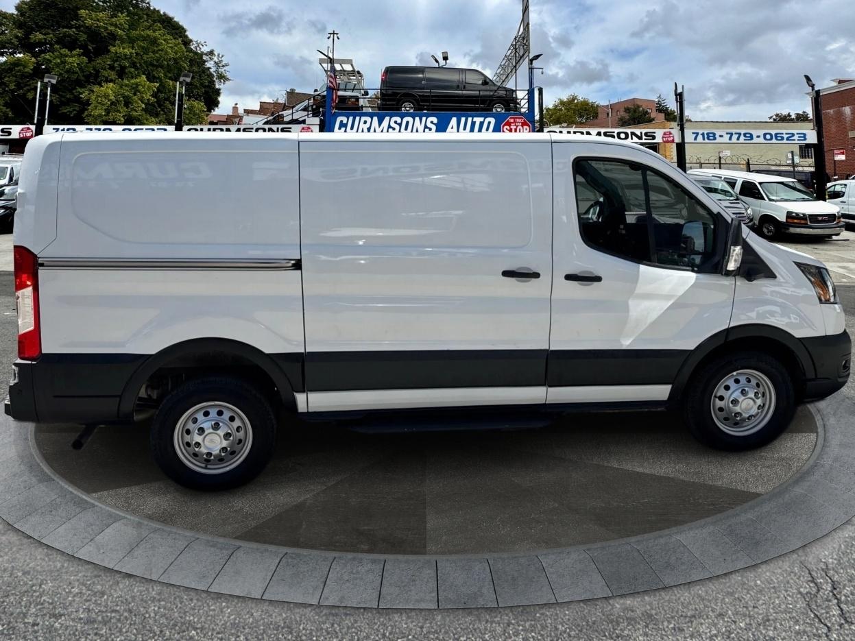 Ford Transit Cargo Van T-250 130" Low Rf 9070 GVWR AWD 2022