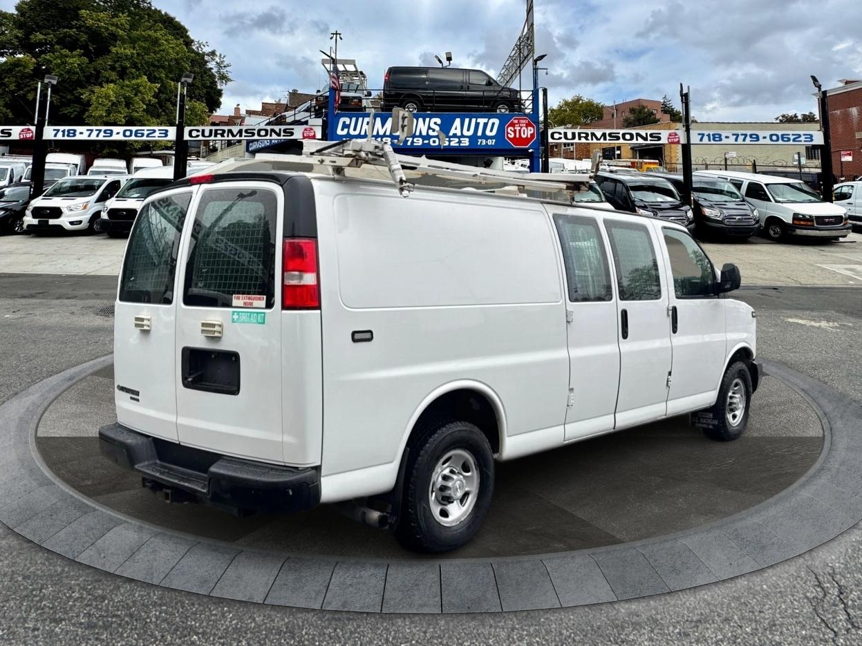Chevrolet Express Cargo Van RWD 2500 155" 2015