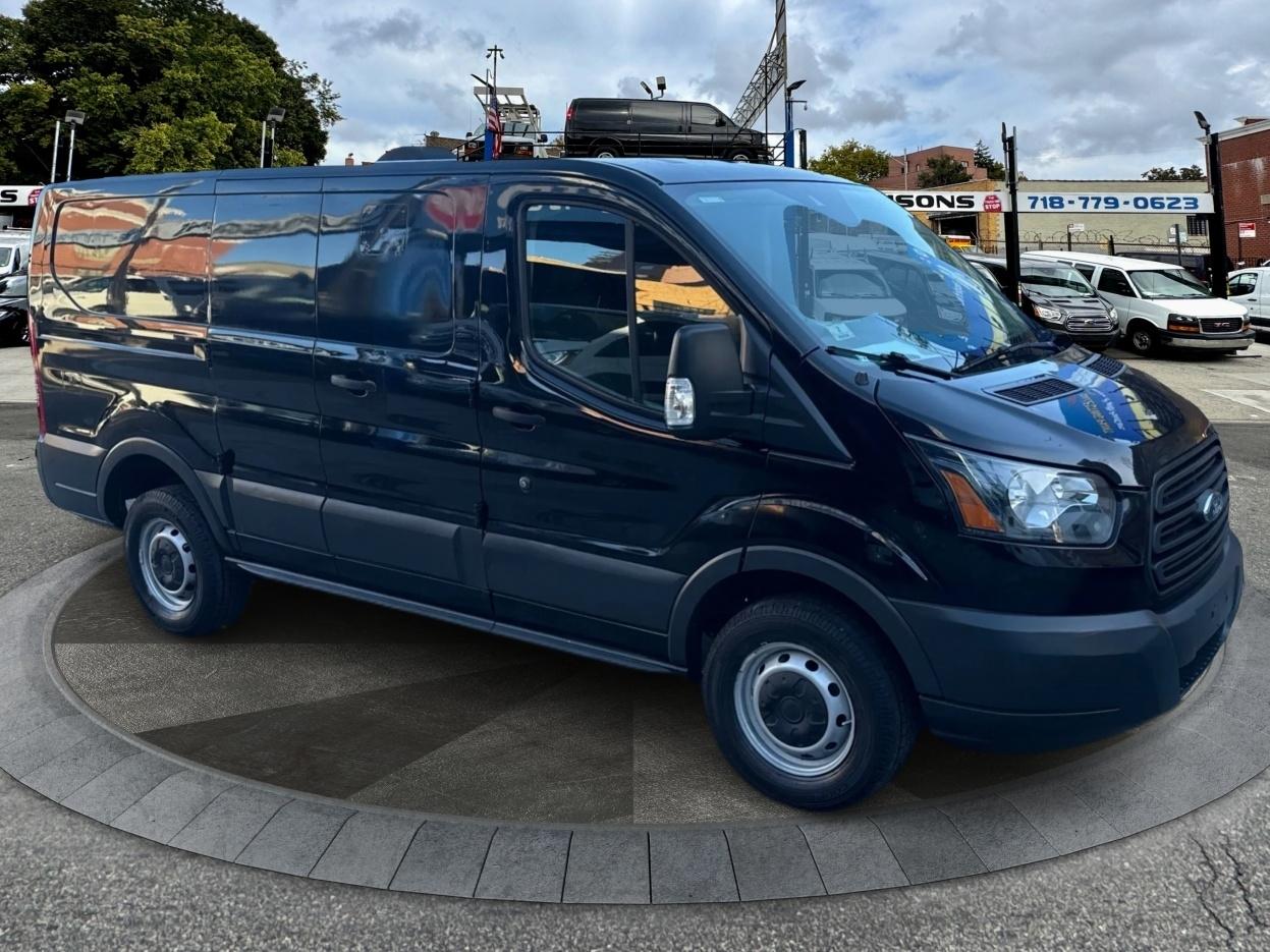 2017 Ford Transit Van T-250 130" Low Rf 9000 GVWR Swing-Out RH Dr