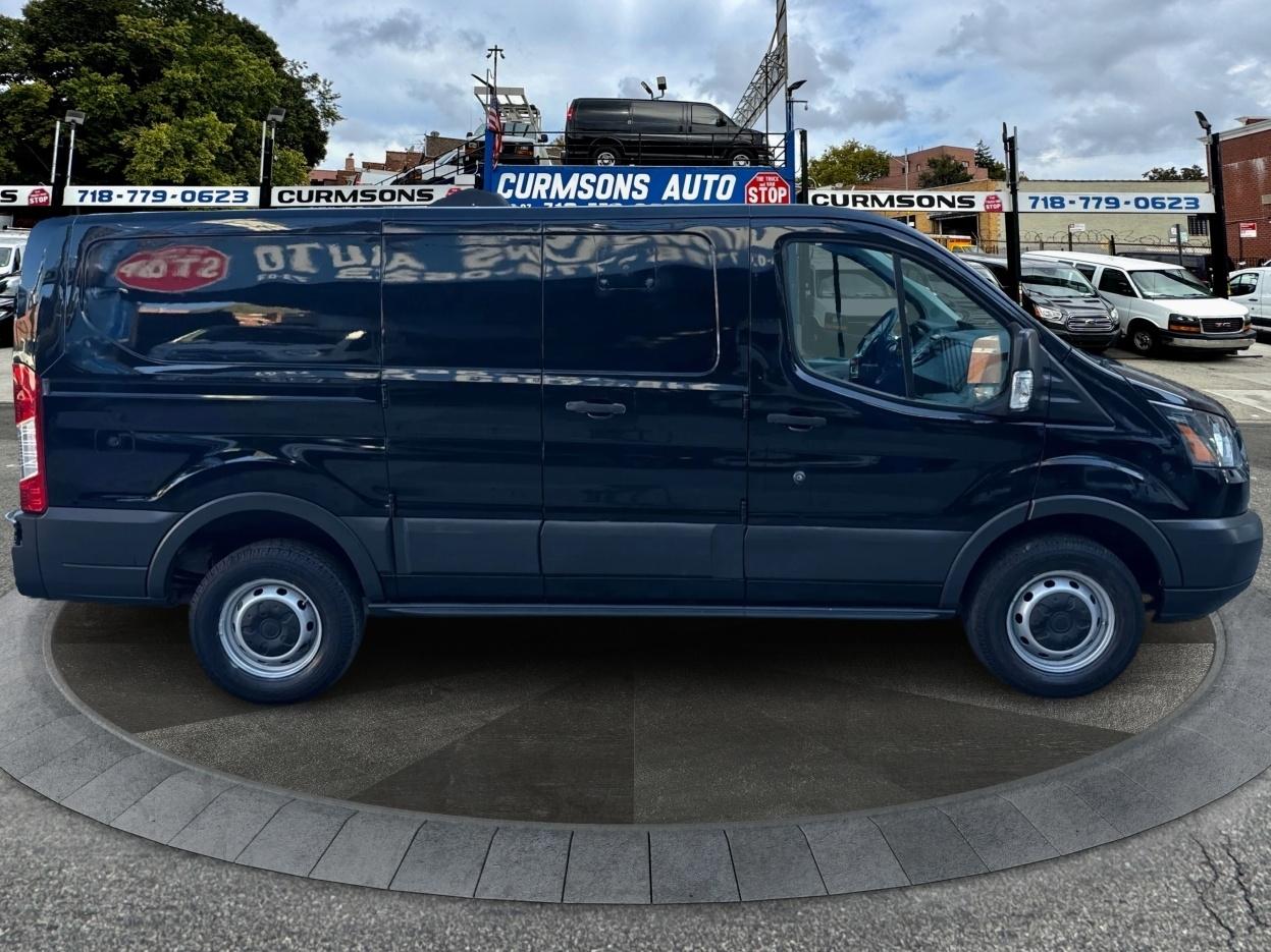 Ford Transit Van T-250 130" Low Rf 9000 GVWR Swing-Out RH Dr 2017