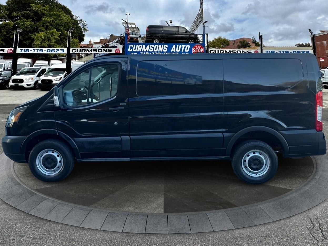 Ford Transit Van T-250 130" Low Rf 9000 GVWR Swing-Out RH Dr 2017