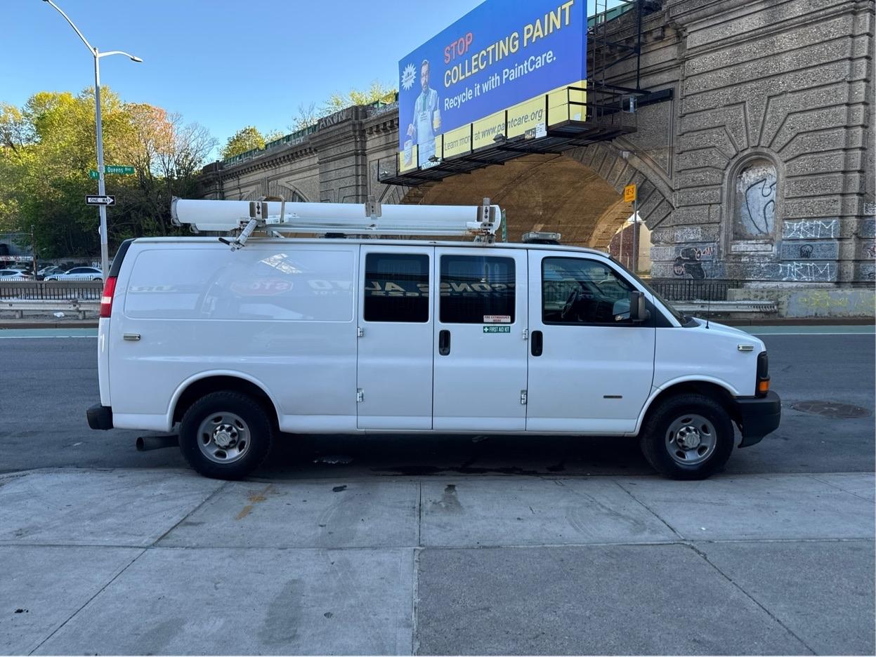 Chevrolet Express Cargo Van RWD 2500 155" Diesel 2013