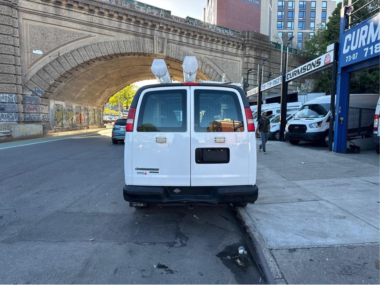 Chevrolet Express Cargo Van RWD 2500 155" Diesel 2013