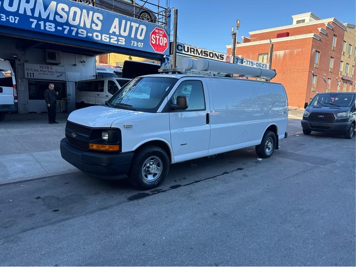 Chevrolet Express Cargo Van RWD 2500 155" Diesel 2013
