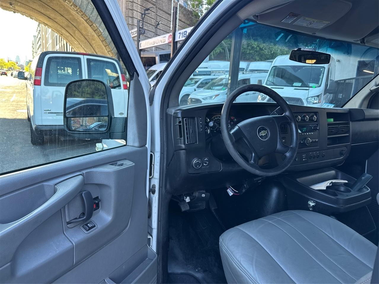 Chevrolet Express Cargo Van RWD 2500 155" Diesel 2013