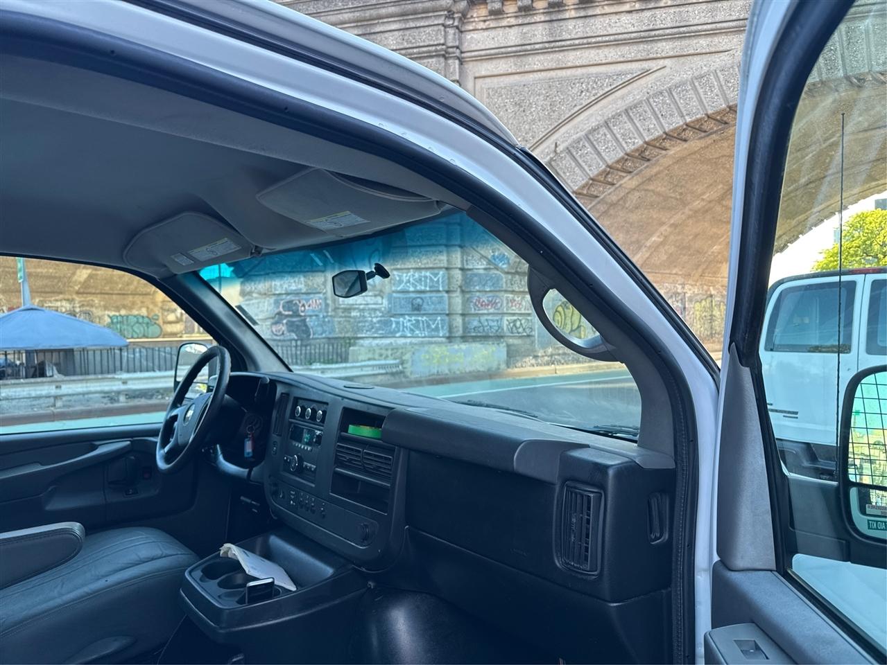 Chevrolet Express Cargo Van RWD 2500 155" Diesel 2013