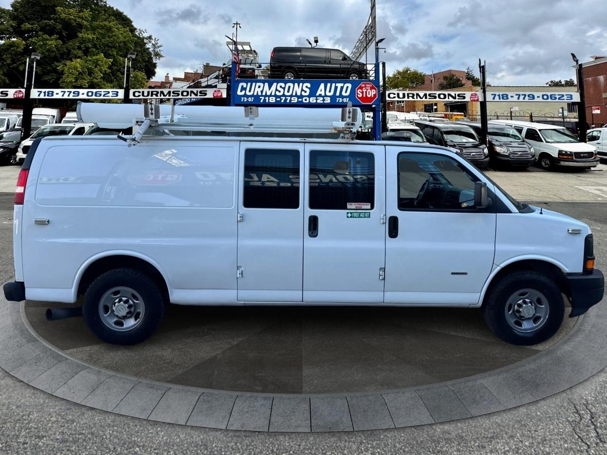 Chevrolet Express Cargo Van RWD 2500 155" Diesel 2013