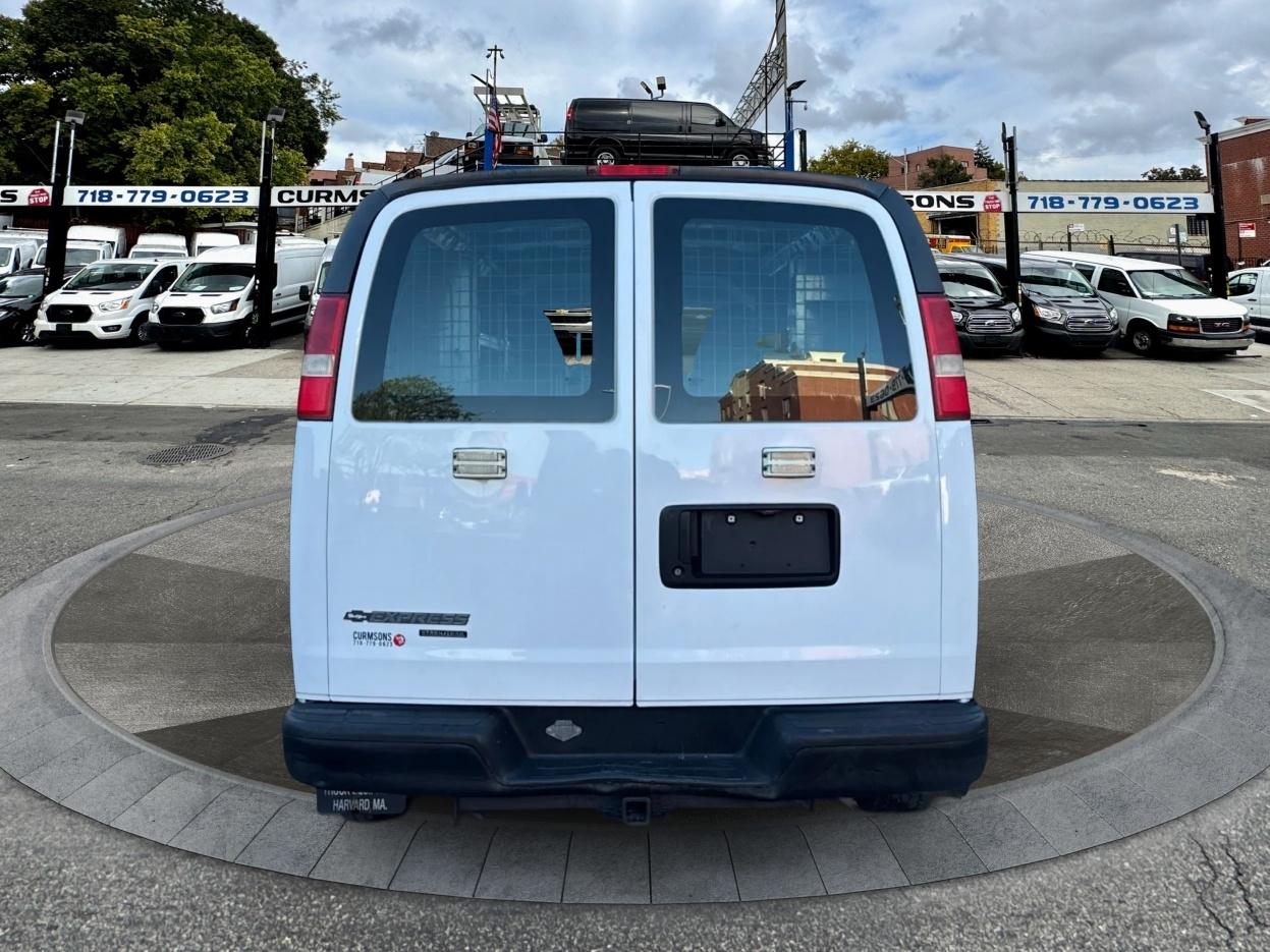 Chevrolet Express Cargo Van RWD 2500 155" Diesel 2013