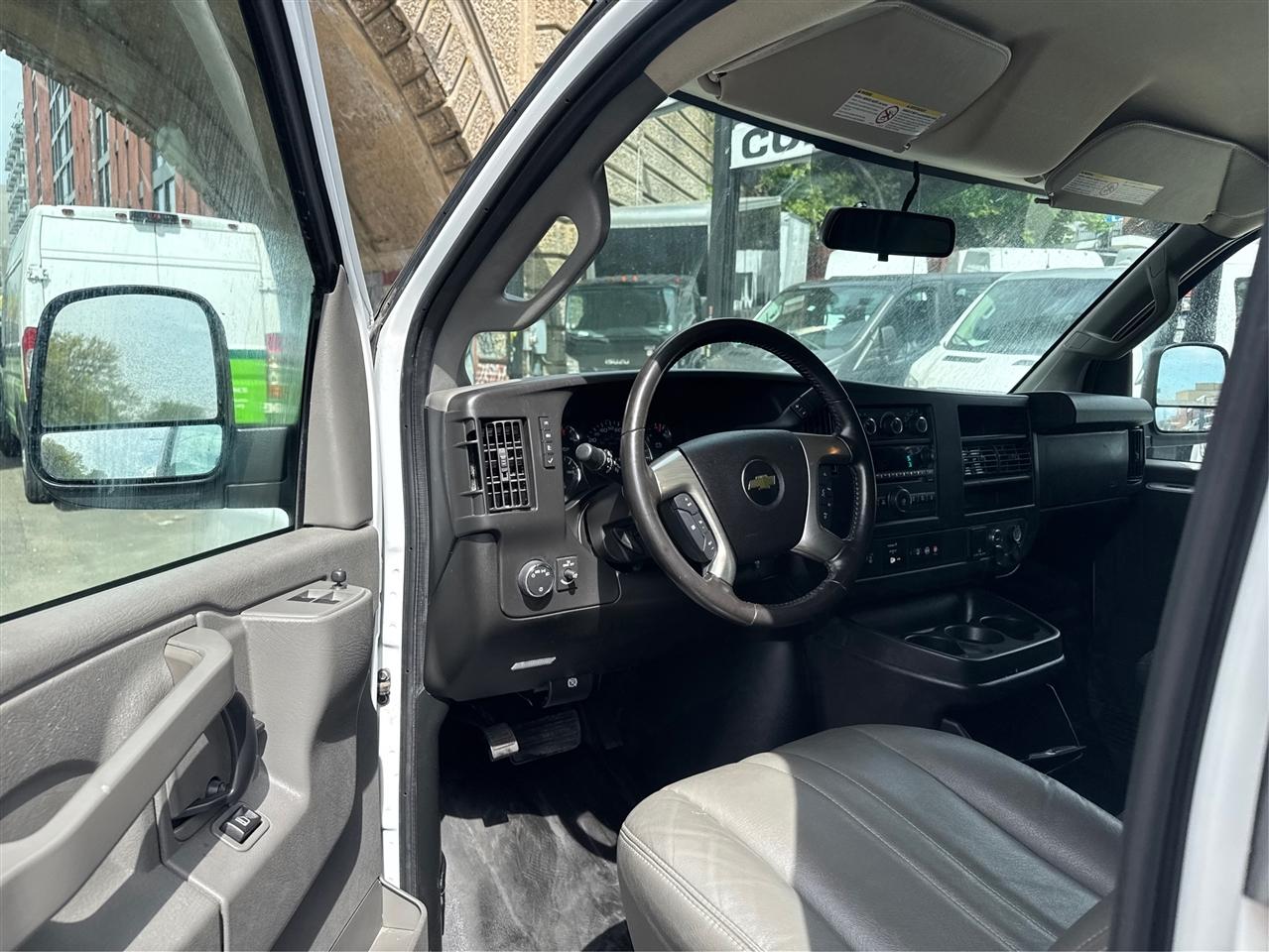 Chevrolet Express Cargo Van RWD 2500 155" 2018