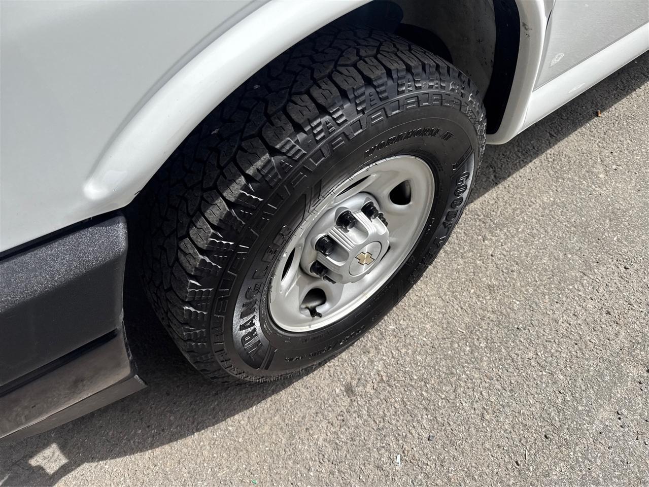 Chevrolet Express Cargo Van RWD 2500 155" 2018