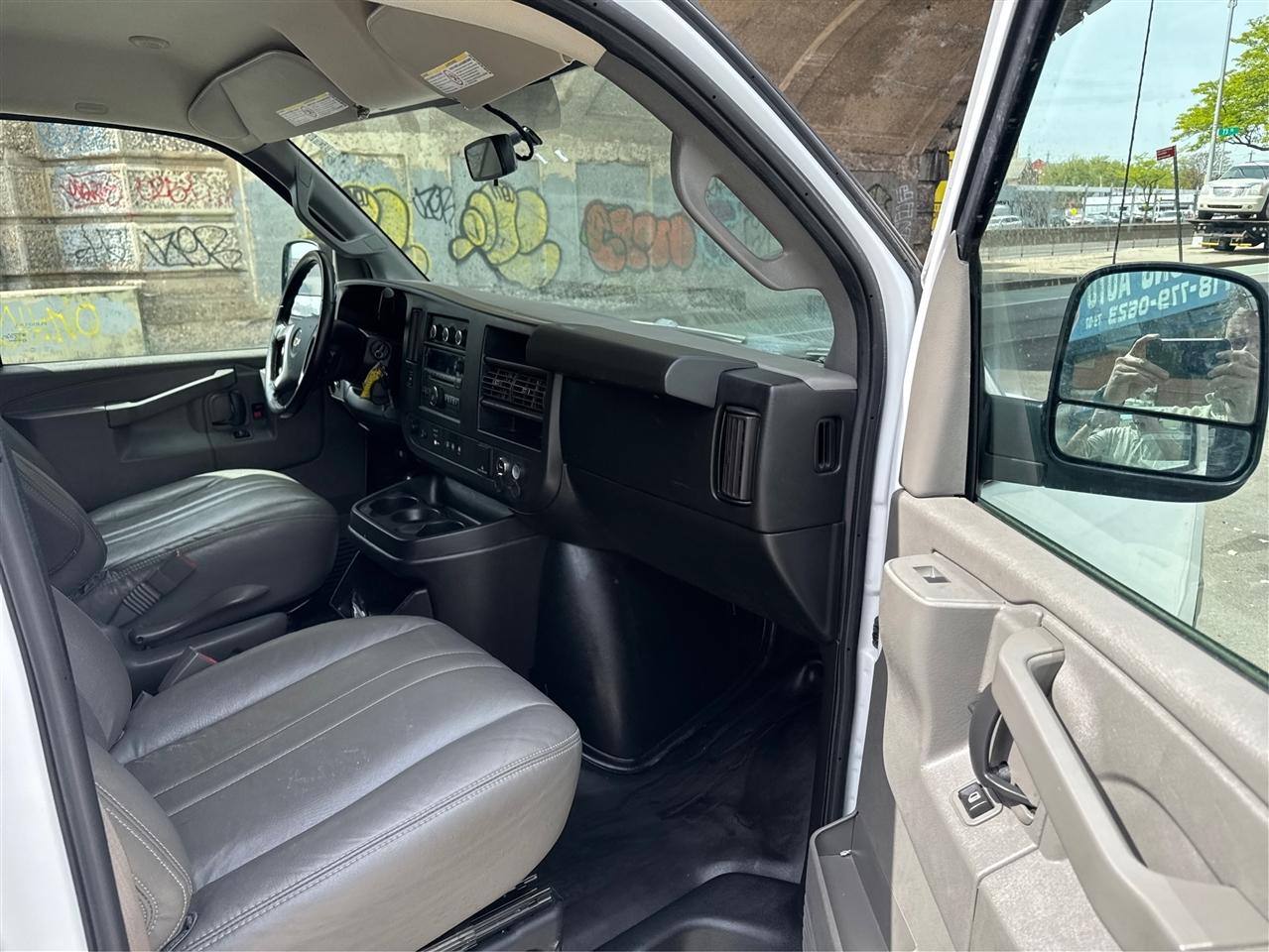 Chevrolet Express Cargo Van RWD 2500 155" 2018