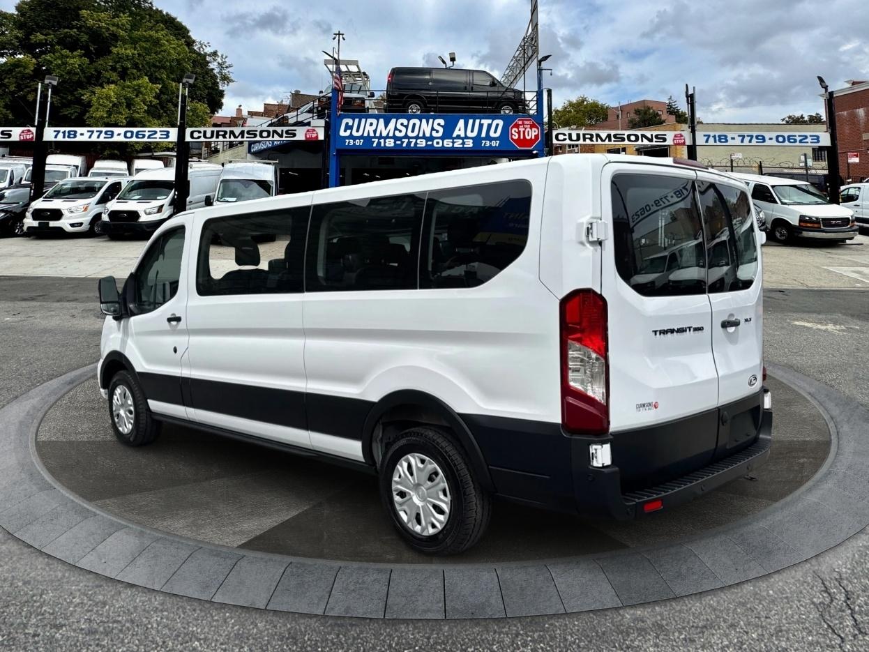 Ford Transit Passenger Wagon T-350 148" Low Roof XLT RWD 2026