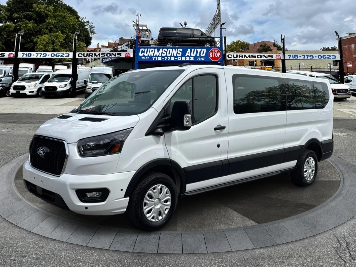 Ford Transit Passenger Wagon T-350 148" Low Roof XLT RWD 2026