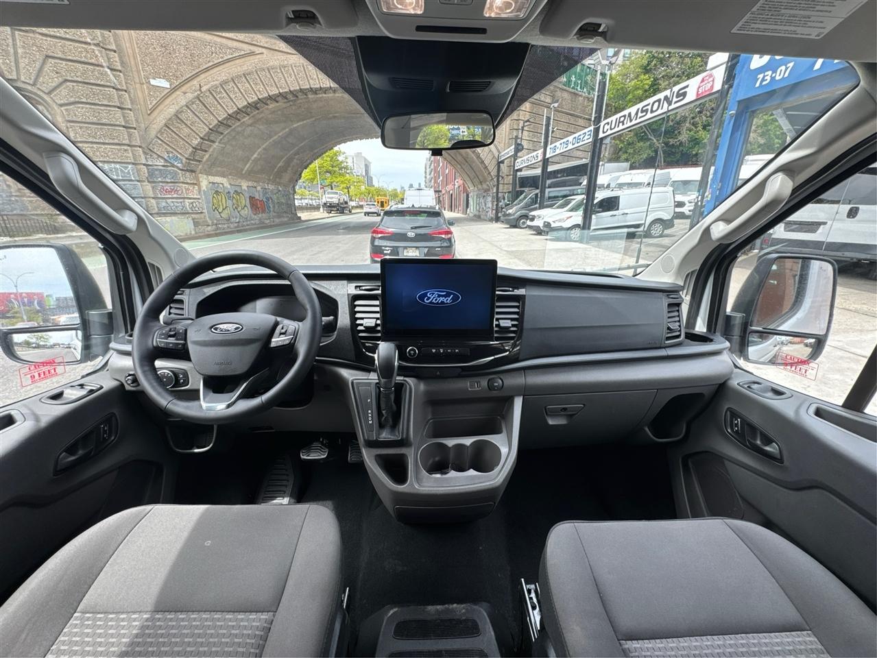 Ford Transit Passenger Wagon T-350 148" Low Roof XLT RWD 2026