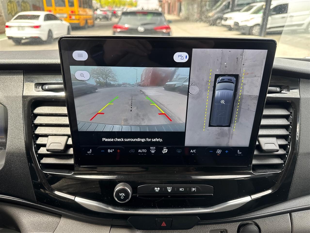 Ford Transit Passenger Wagon T-350 148" Low Roof XLT RWD 2026