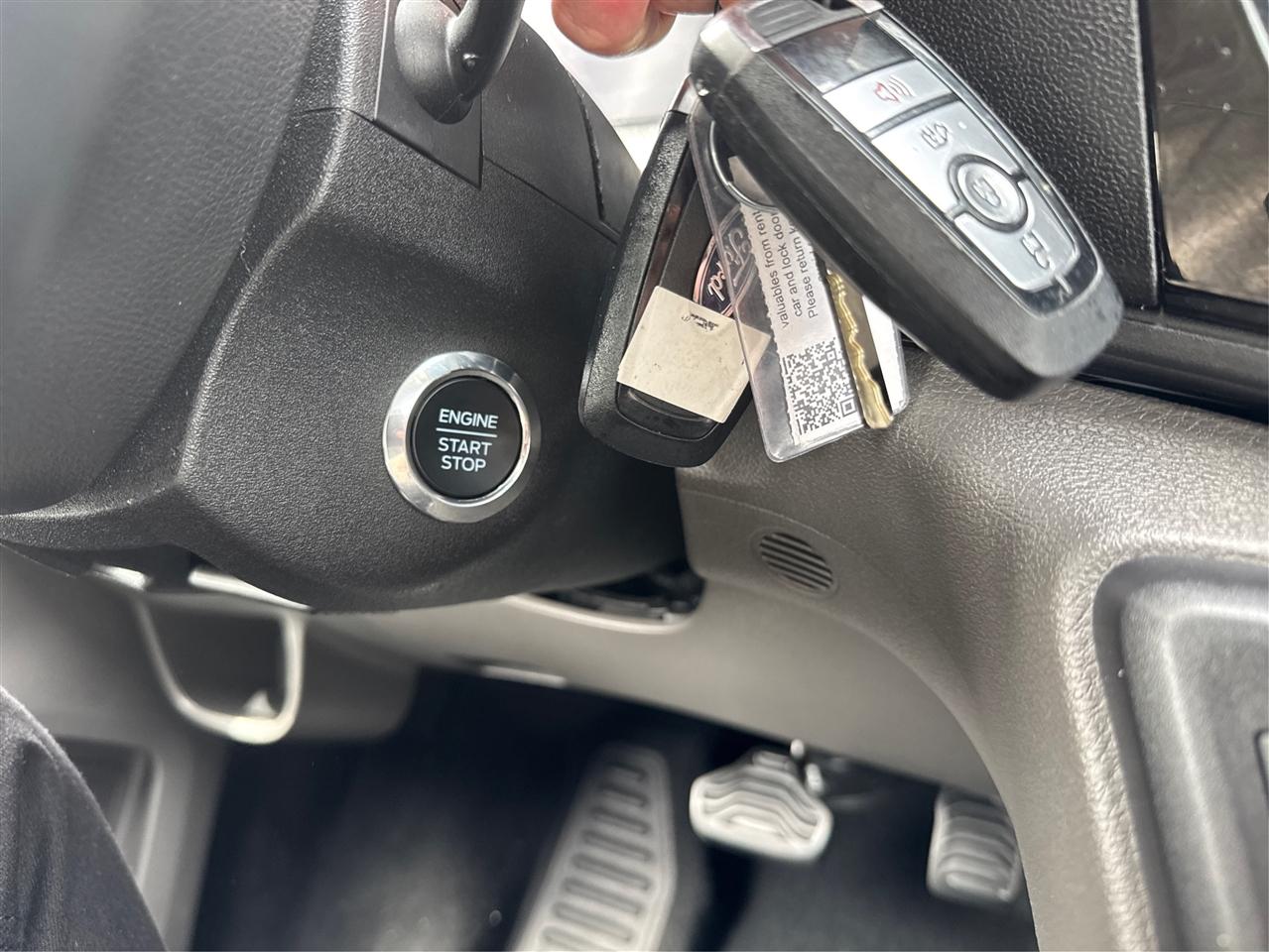 Ford Transit Passenger Wagon T-350 148" Low Roof XLT RWD 2026