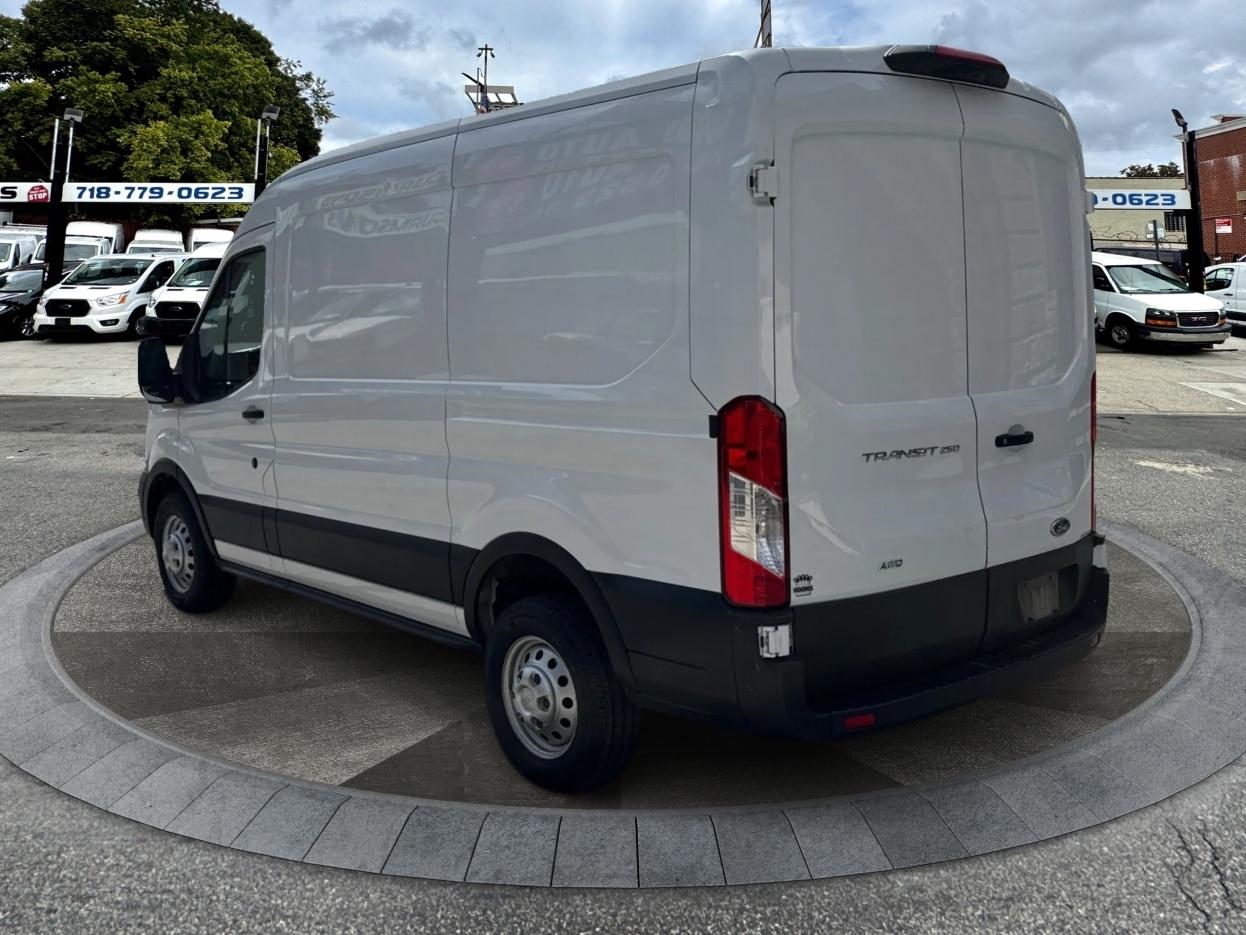 Ford Transit Cargo Van T-250 130" Med Rf 9070 GVWR AWD 2023