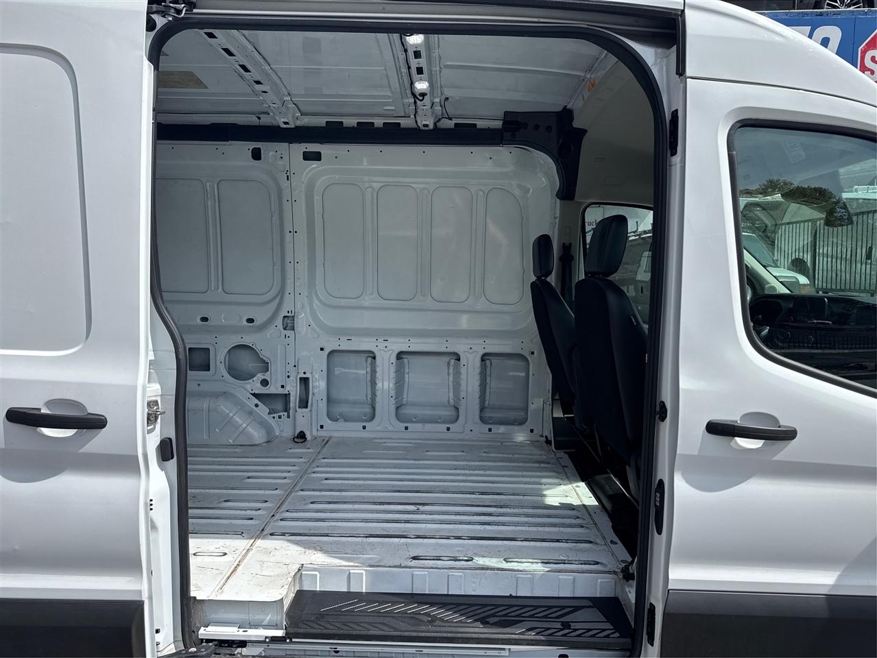 Ford Transit Cargo Van T-250 130" Med Rf 9070 GVWR AWD 2023