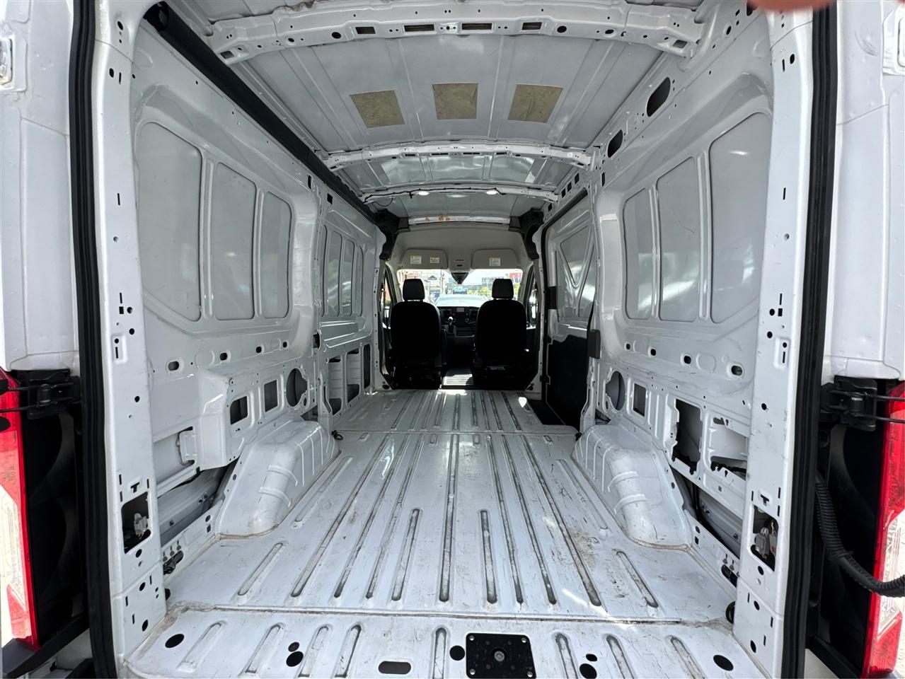 Ford Transit Cargo Van T-250 130" Med Rf 9070 GVWR AWD 2023