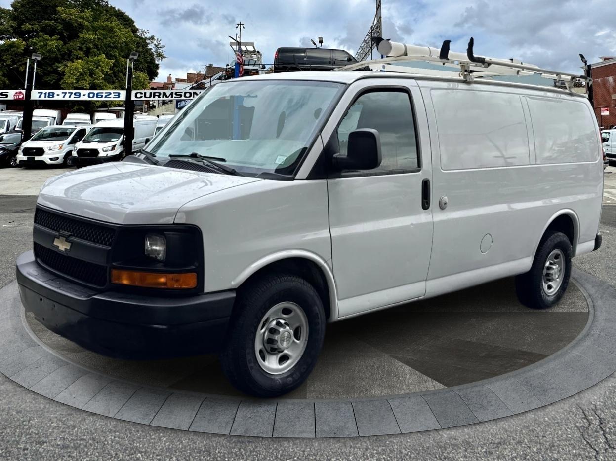 Chevrolet Express Cargo Van RWD 2500 135" 2012