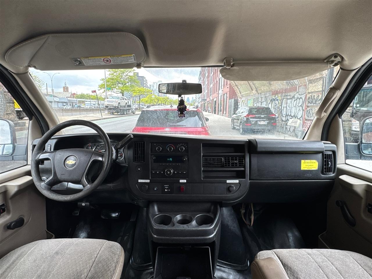 Chevrolet Express Cargo Van RWD 2500 135" 2012