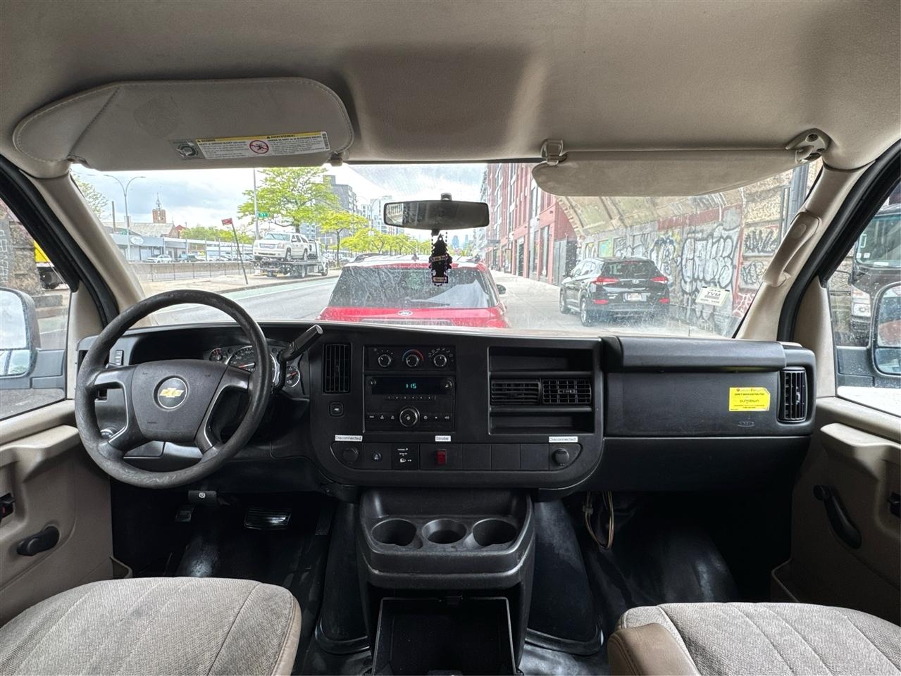 Chevrolet Express Cargo Van RWD 2500 135" 2012