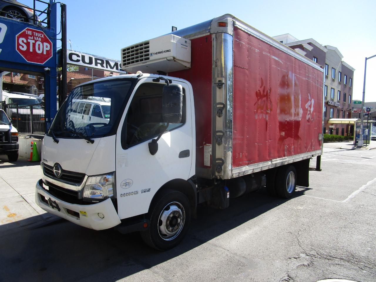 Hino 195  2017