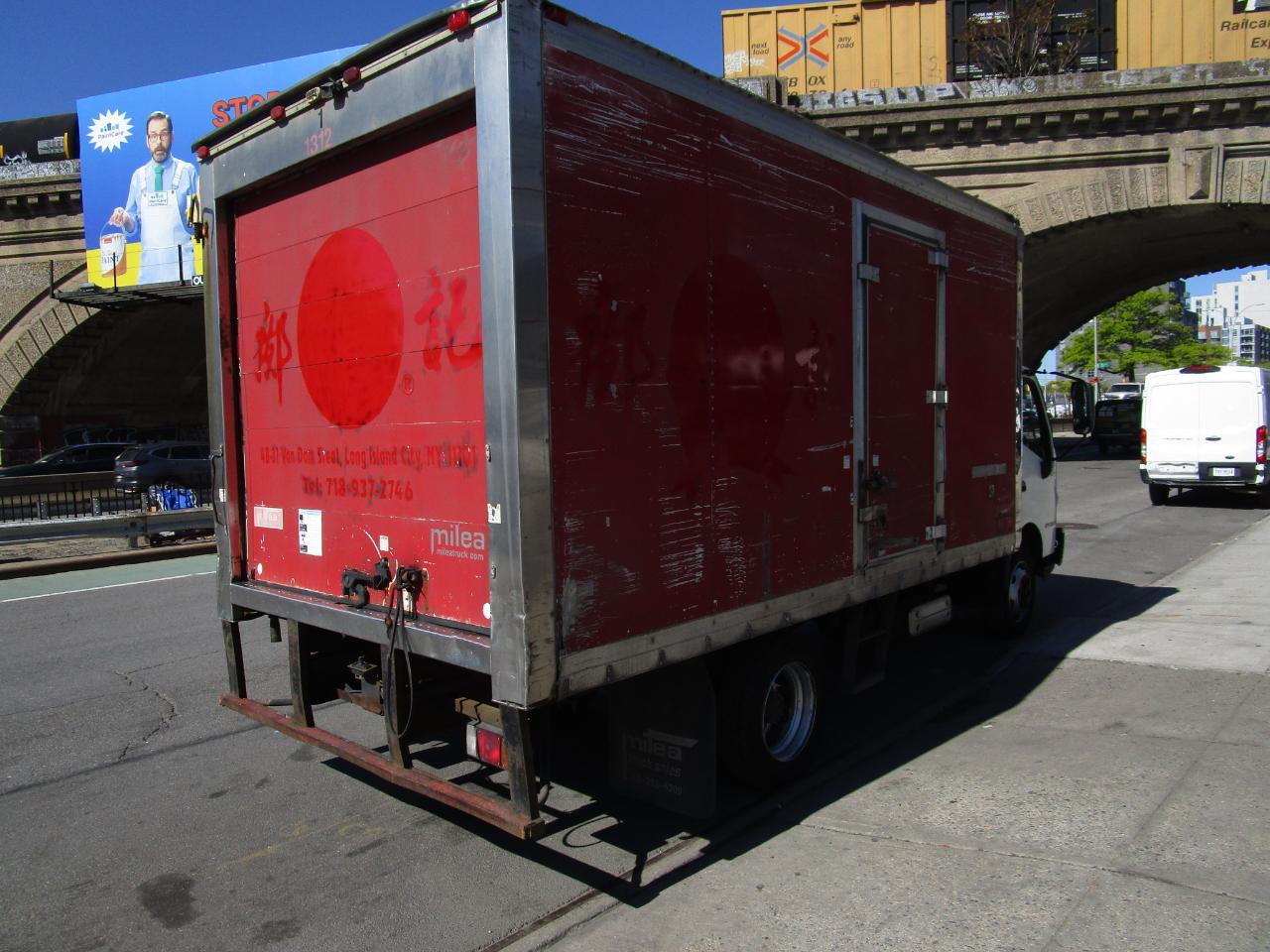 Hino 195  2017