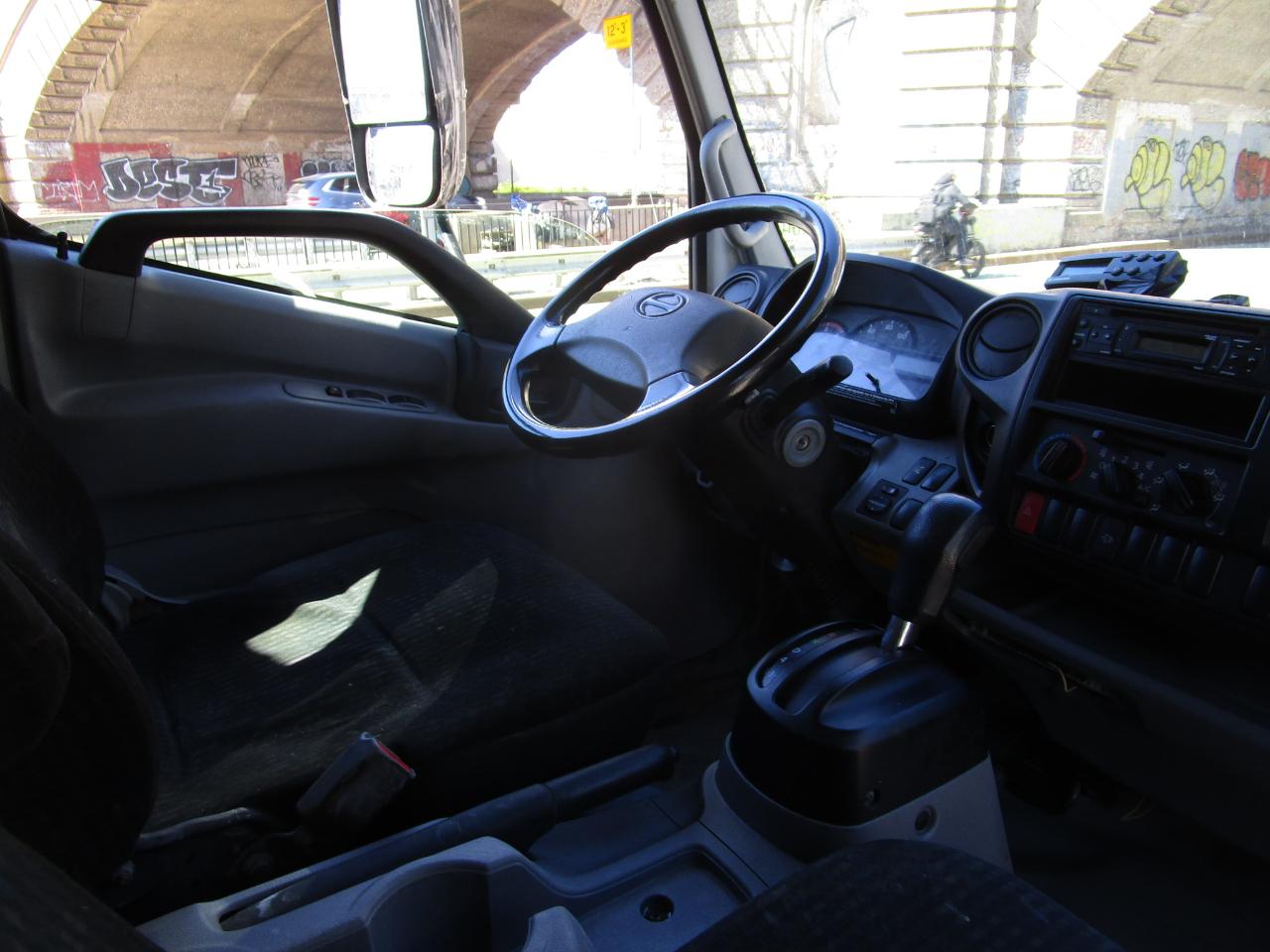 Hino 195  2017