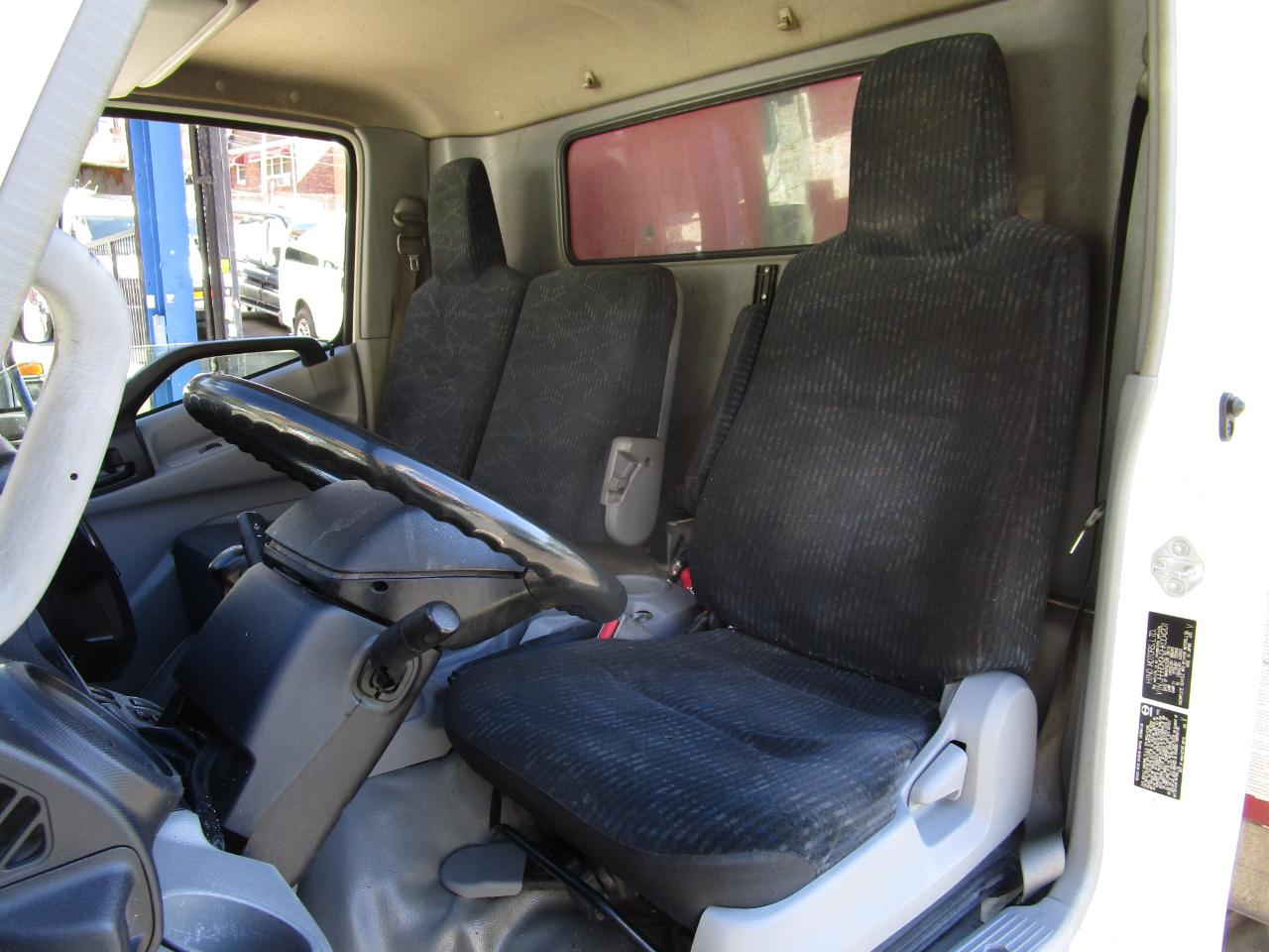 Hino 195  2017