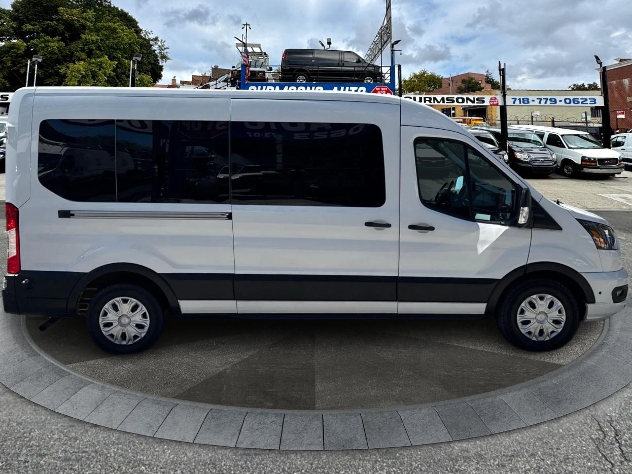 Ford Transit Passenger Wagon T-350 148" Med Roof XLT RWD 2024