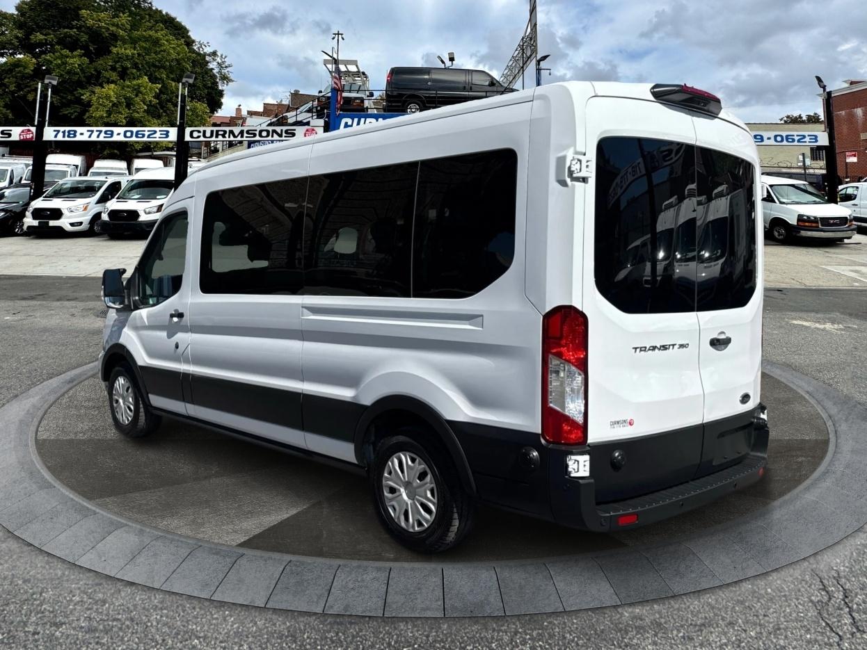 Ford Transit Passenger Wagon T-350 148" Med Roof XLT RWD 2024