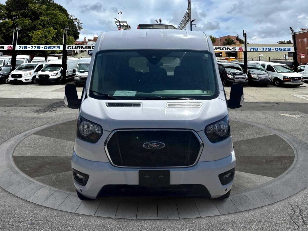 Ford Transit Passenger Wagon T-350 148" Med Roof XLT RWD 2024
