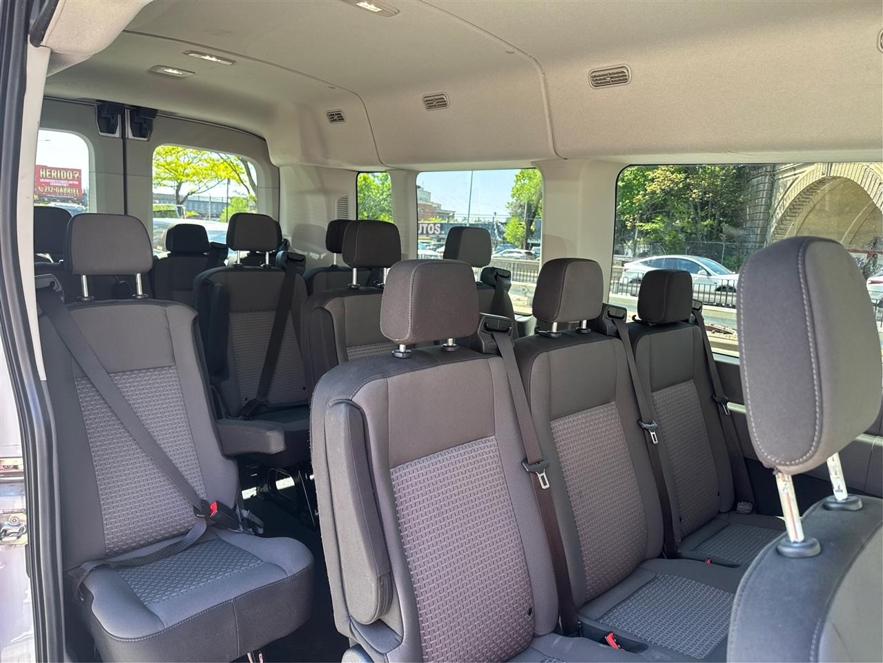 Ford Transit Passenger Wagon T-350 148" Med Roof XLT RWD 2024
