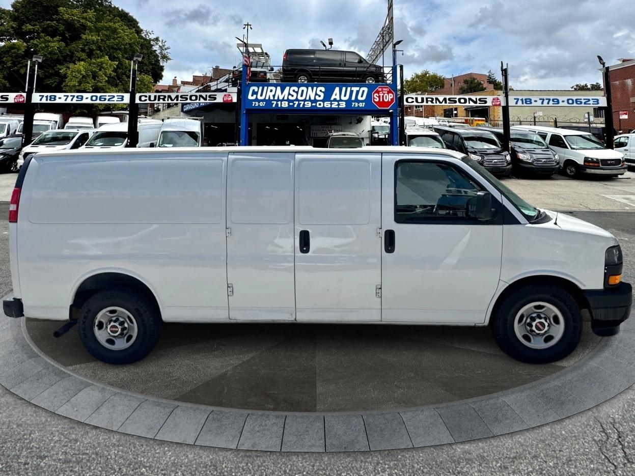 GMC Savana Cargo Van RWD 3500 155" 2018